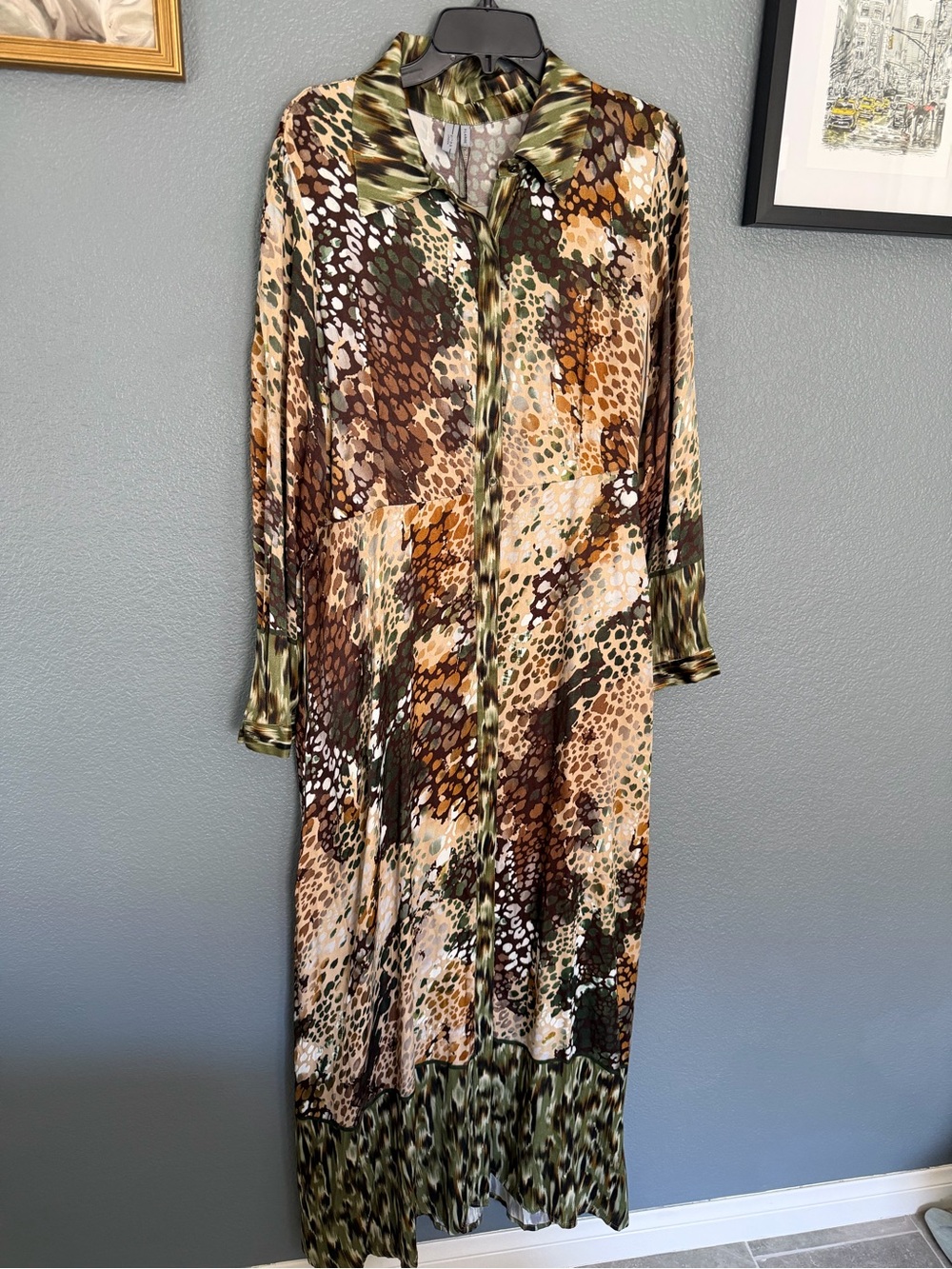 NWT Bl^nk London Dress Long Sleeve Maxi Dress in autumnal Brown & Green Print